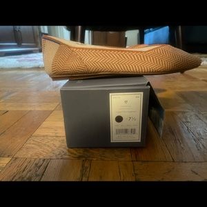 Brand New Pointed Rothy’s